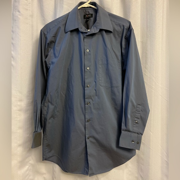 Men’s Axcess 15 and 15 1/2 dress shirts. Lot of 4 - Picture 10 of 12